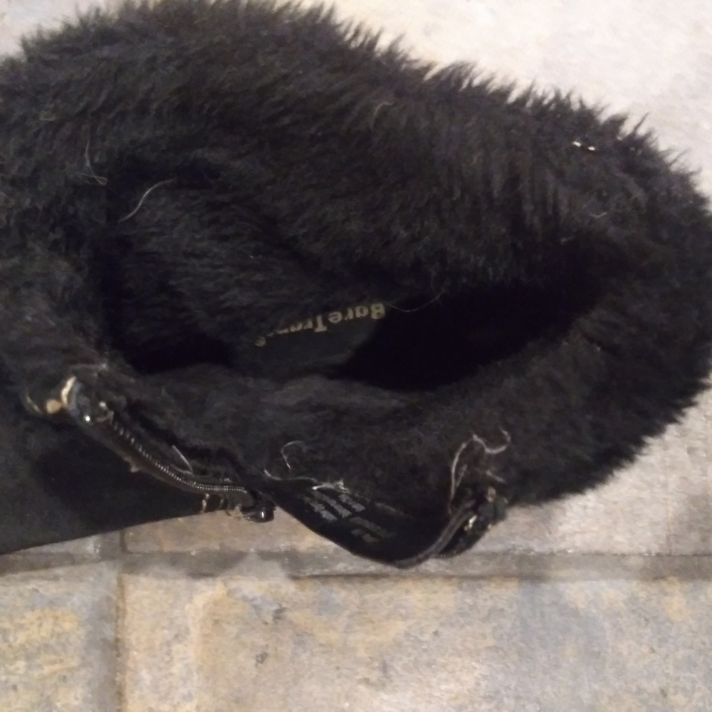 Bear trap boots
